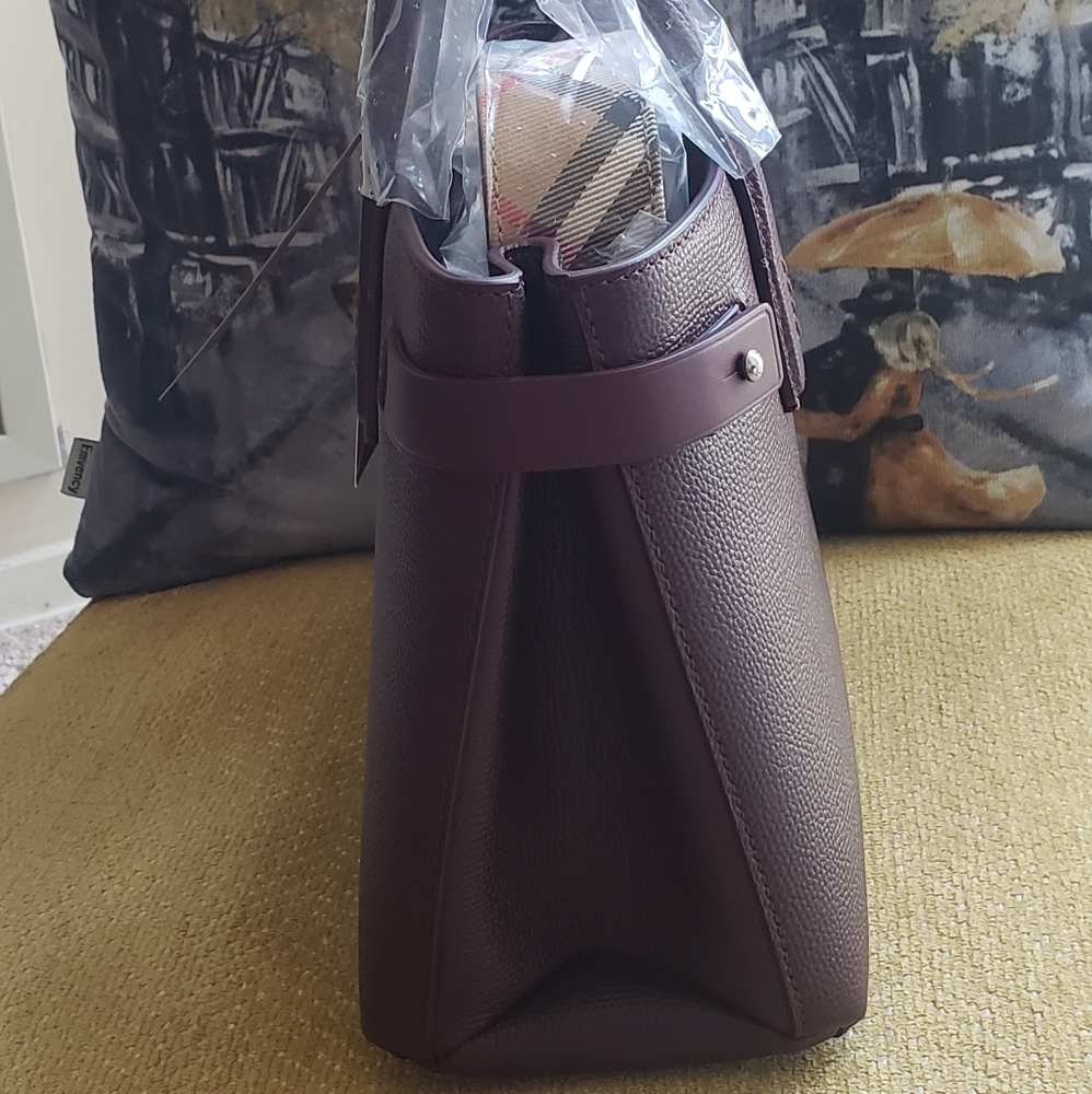 Handbag - Picture 3 of 4